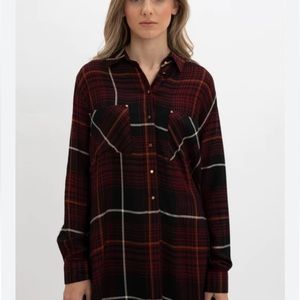 🎉 HOST PICK 🎉 Long Plaid Button Up from Dex